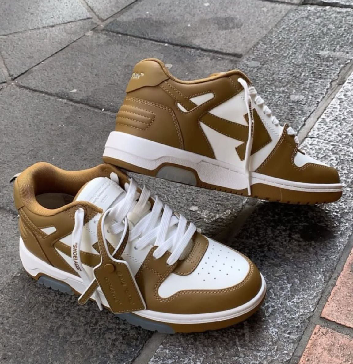 OFF WHITE out of office.