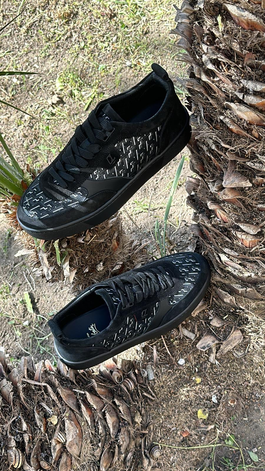 Christian Louboutin Sneakers Happyrui Christian Louboutin in pelle con monogram CL