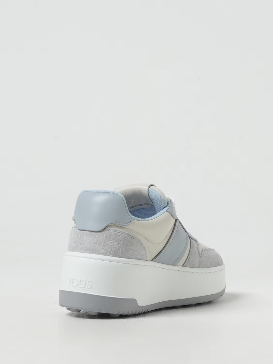 Tod’s sneakers cassetta alta 88k allacciata.