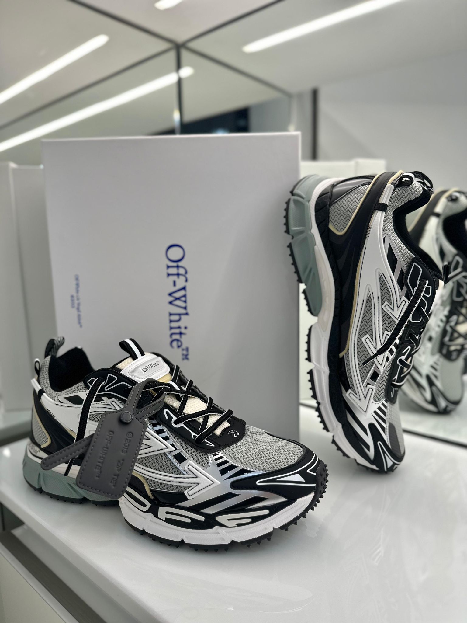 OFF WHITE be right back.