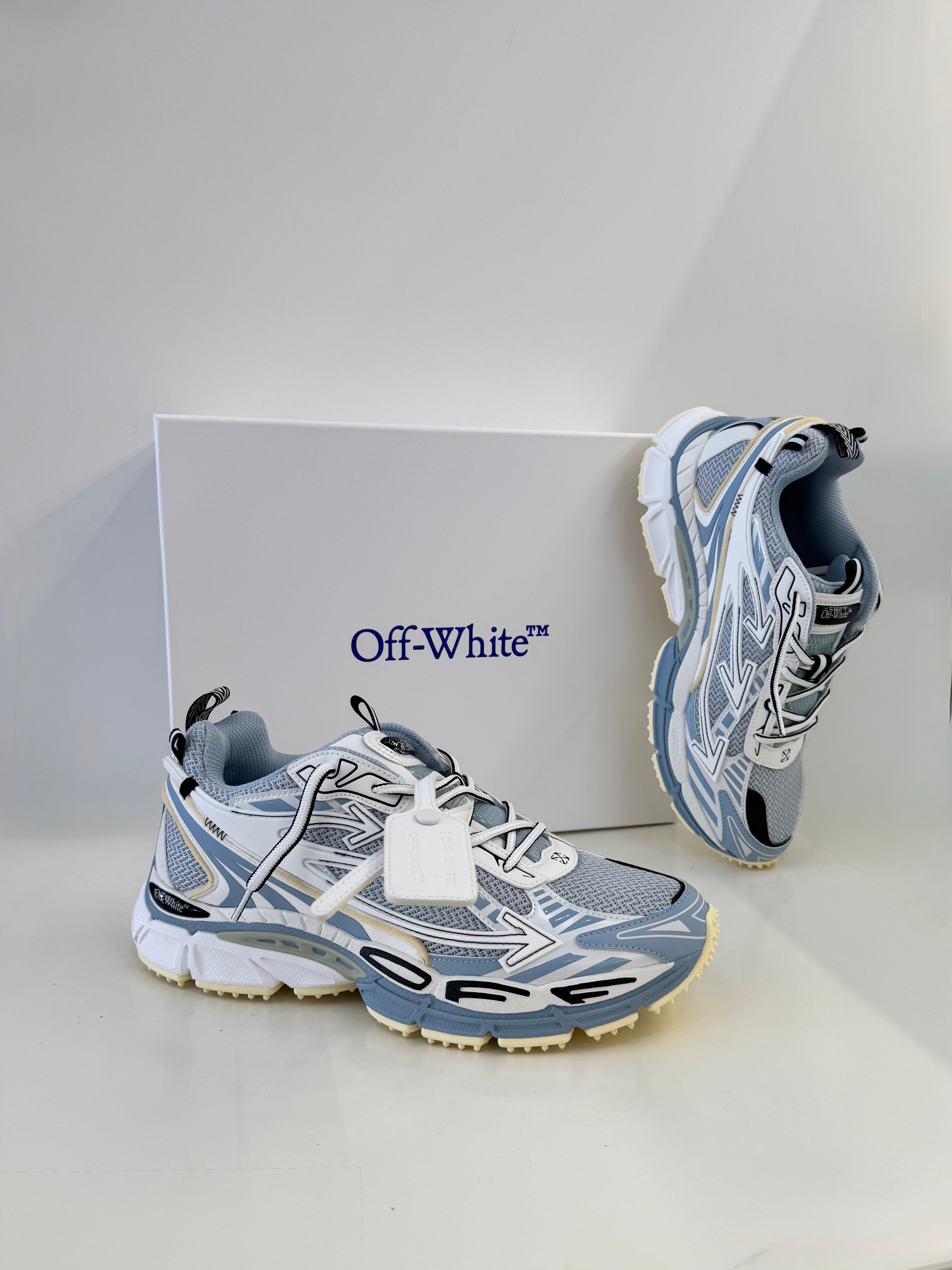 OFF WHITE be right back.