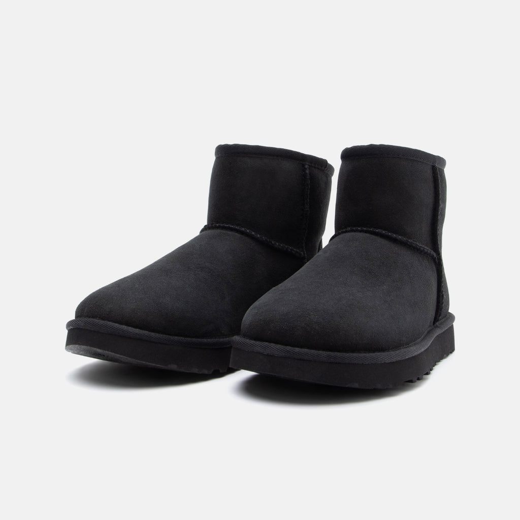 UGG CLASSIC MINI NERO