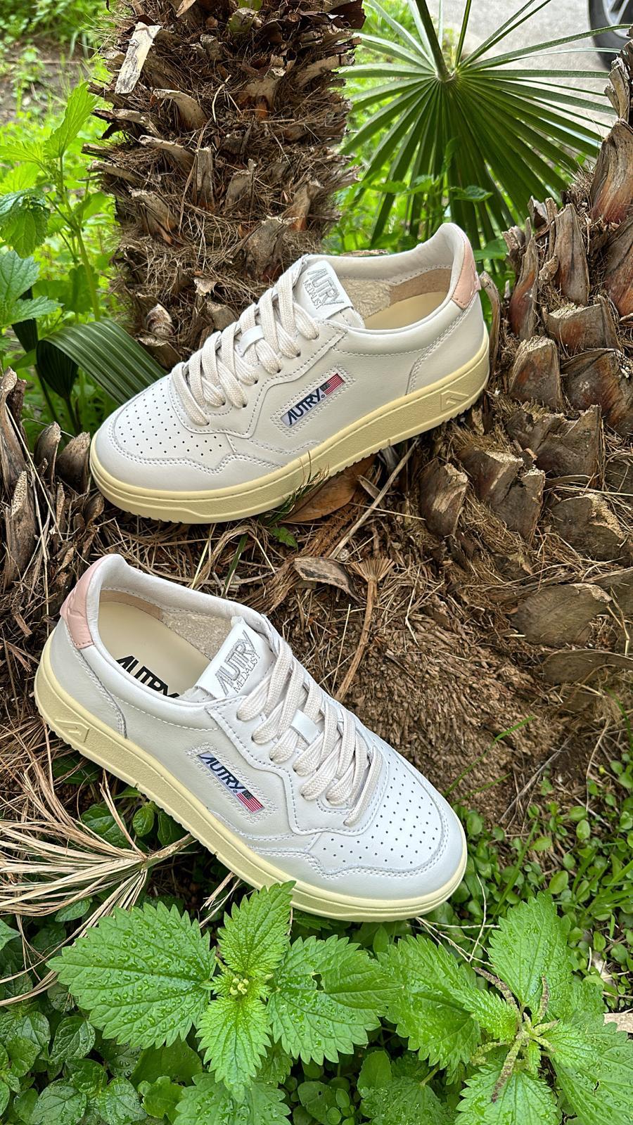 Autry sneakers donna rosa.